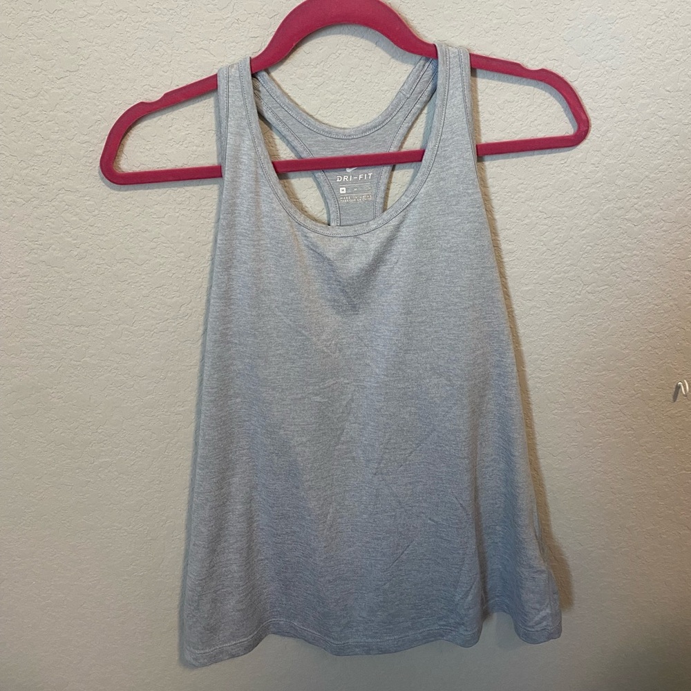 *Barely worn* Light grey Nike dry fit workout tank.